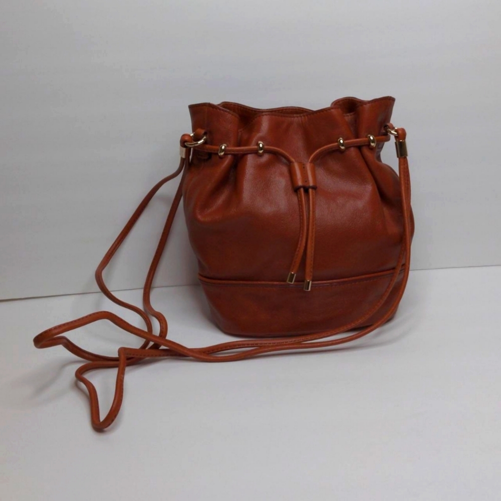 Trevero Brown bucket bag